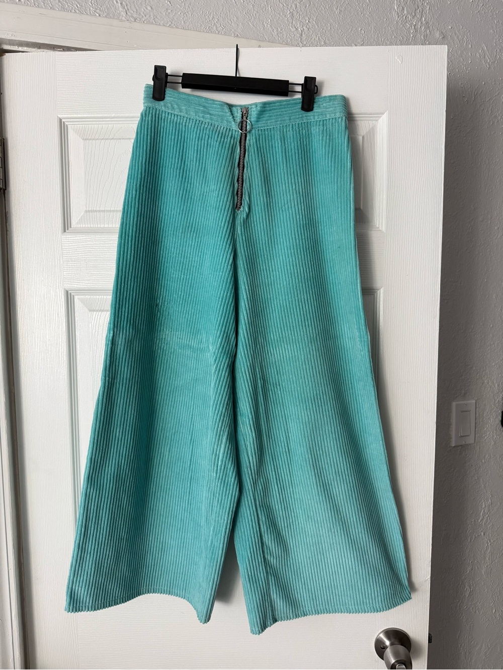 Cropped Wide-Leg Corduroy Pants - Aqua